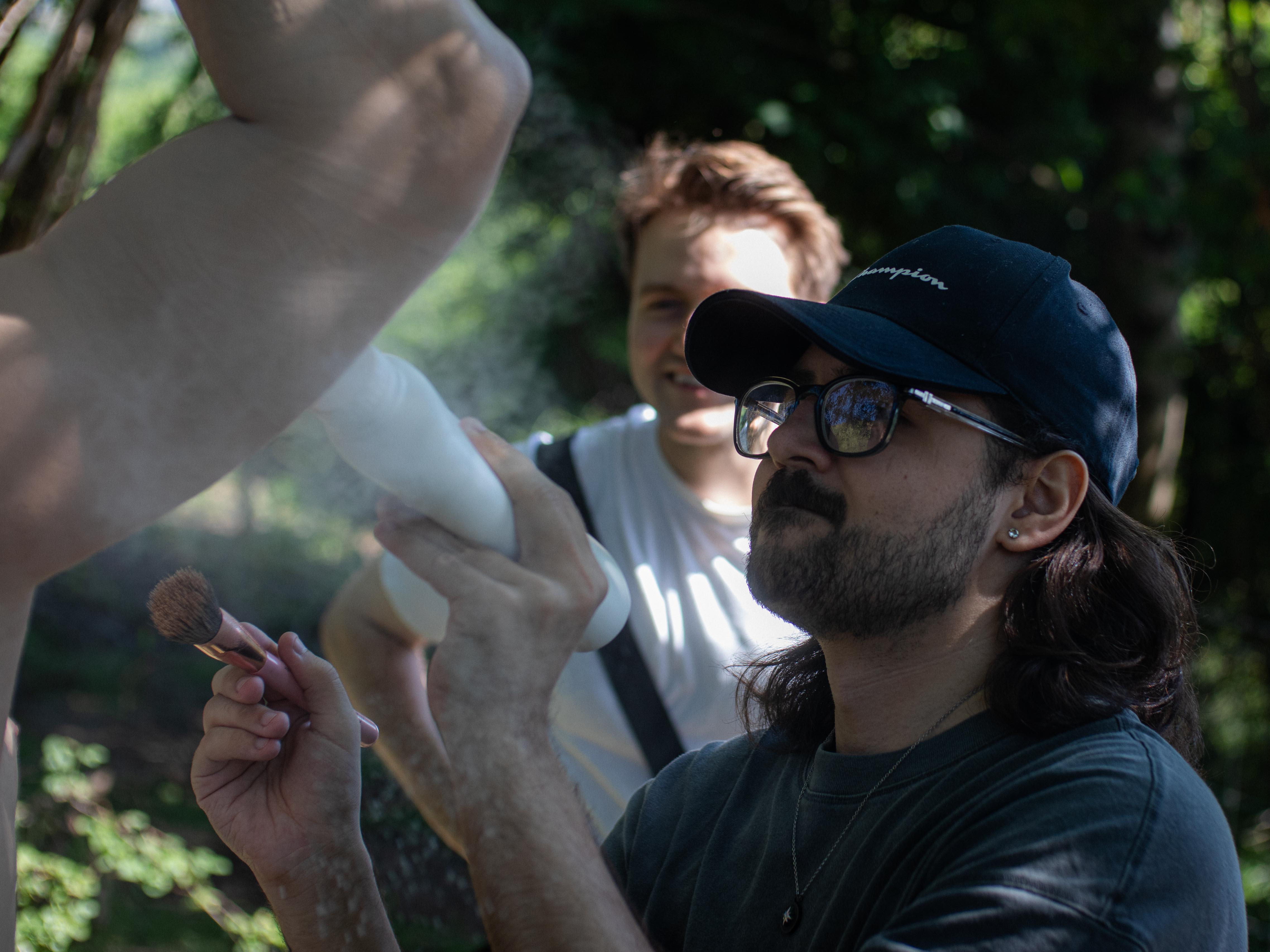 Behind the scenes 4